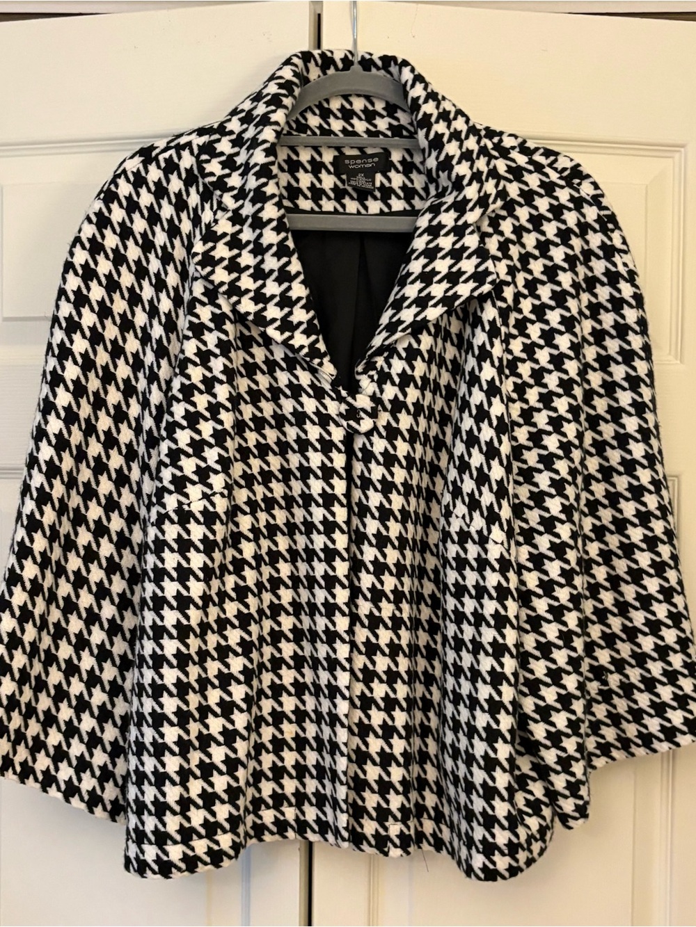 Spense Black & White Houndstooth Cape Jacket